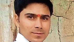 Nand Kumar is being helped by his friends and relatives in the election campaign.(HT Photo) Nand Kumar is being helped by his friends and relatives in the election campaign.(HT Photo)