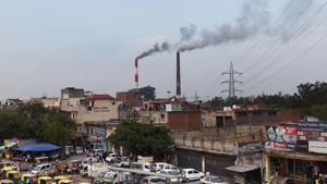 Smoke billows from the coal-based Badarpur Thermal Station in New Delhi. A study says India is becoming the world’s top sulphur dioxide emitter.(AFP) Smoke billows from the coal-based Badarpur Thermal Station in New Delhi. A study says India is becoming the world’s top sulphur dioxide emitter.(AFP)