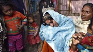 Jyoti (center), mother of the four-year-old girl Devika who was killed in a road accident on Sunday, is still in shock and wails remembering her youngest child.(Sanjeev Verma/HT Photo) Jyoti (center), mother of the four-year-old girl Devika who was killed in a road accident on Sunday, is still in shock and wails remembering her youngest child.(Sanjeev Verma/HT Photo)