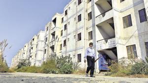 The Rajiv Ratan Awaas Township in Bawana is a ghost town with abandoned apartment buildings constructed for 3,680 poor families in 2008.(Sushil Kumar/HT PHOTO) The Rajiv Ratan Awaas Township in Bawana is a ghost town with abandoned apartment buildings constructed for 3,680 poor families in 2008.(Sushil Kumar/HT PHOTO)