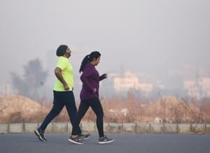 The minimum temperature in Gurgaon over the last one week has been hovering around 8°C.(Sanjeev Verma/HT FILE PHOTO) The minimum temperature in Gurgaon over the last one week has been hovering around 8°C.(Sanjeev Verma/HT FILE PHOTO)
