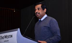 MCG commissioner V Umashankar address the seminar in Gurgaon on Saturday.(HT PHOTO) MCG commissioner V Umashankar address the seminar in Gurgaon on Saturday.(HT PHOTO)