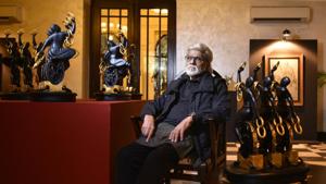 Satish Gujral is an important Indian painter, sculptor and muralist of the post-independence era.(Raj K Raj/HT PHOTO) Satish Gujral is an important Indian painter, sculptor and muralist of the post-independence era.(Raj K Raj/HT PHOTO)