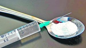 The anti-narcotics cell of Mumbai crime branch, on Saturday, arrested a peddler with LSD and cocaine worth Rs12.48 lakh.(HT File/Representational Image) The anti-narcotics cell of Mumbai crime branch, on Saturday, arrested a peddler with LSD and cocaine worth Rs12.48 lakh.(HT File/Representational Image)