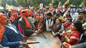 BJP workers and supporters celebrate party’s success in Gujarat and Himachal Pradesh assembly elections, in New Delhi.(PTI Photo) BJP workers and supporters celebrate party’s success in Gujarat and Himachal Pradesh assembly elections, in New Delhi.(PTI Photo)