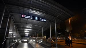 An isolated spot outside Barakhamba Metro Station after dark.(Sonu Mehta/HT PHOTO) An isolated spot outside Barakhamba Metro Station after dark.(Sonu Mehta/HT PHOTO)