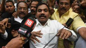 DMK’s A Raja arrives at the Patiala House Courts ahead of the verdict in 2G spectrum scam case in New Delhi on Thursday.(Sonu Mehta/ HT) DMK’s A Raja arrives at the Patiala House Courts ahead of the verdict in 2G spectrum scam case in New Delhi on Thursday.(Sonu Mehta/ HT)