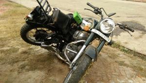 The motorcycle that the 22-year-old was riding on.(HT Photo) The motorcycle that the 22-year-old was riding on.(HT Photo)