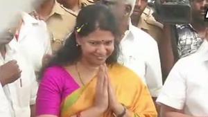 DMK’s Rajya Sabha MP Kanimozhi arrives at Chennai airport on Saturday.(ANI) DMK’s Rajya Sabha MP Kanimozhi arrives at Chennai airport on Saturday.(ANI)