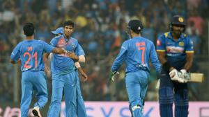 Washington Sundar had an impressive debut in Twenty20 Internationals as he picked up 1/22 in four overs against Sri Lanka at the Wankhede stadium.(AFP) Washington Sundar had an impressive debut in Twenty20 Internationals as he picked up 1/22 in four overs against Sri Lanka at the Wankhede stadium.(AFP)