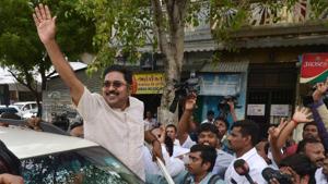 Sidelined AIADMK leader TTV Dhinakaran is seen waving to his supporters on his way to file nomination for the RK Nagar bypoll.(PTI File Photo) Sidelined AIADMK leader TTV Dhinakaran is seen waving to his supporters on his way to file nomination for the RK Nagar bypoll.(PTI File Photo)