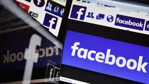 The directive, which amends the Government Employees Conduct Rules-1971, also barred government employees from using their personal accounts to endorse posts, tweets or blogs by political figures.(AFP File) The directive, which amends the Government Employees Conduct Rules-1971, also barred government employees from using their personal accounts to endorse posts, tweets or blogs by political figures.(AFP File)