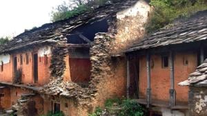 A dilapidated house in Uttarakhand’s Pauri Garhwal district.(Arvind Moudgil/HT Photo) A dilapidated house in Uttarakhand’s Pauri Garhwal district.(Arvind Moudgil/HT Photo)