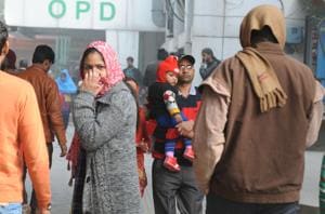 For the past week, the minimum temperature in Gurgaon has been hovering around 6° Celsius.(Parveen Kumar/HT FILE) For the past week, the minimum temperature in Gurgaon has been hovering around 6° Celsius.(Parveen Kumar/HT FILE)