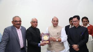 In this file photo, former RAW chief Rajinder Khanna is seen with union home minister Rajnath Singh and MoS home affairs Kiren Rijiju.(@PIBHomeAffairs) In this file photo, former RAW chief Rajinder Khanna is seen with union home minister Rajnath Singh and MoS home affairs Kiren Rijiju.(@PIBHomeAffairs)