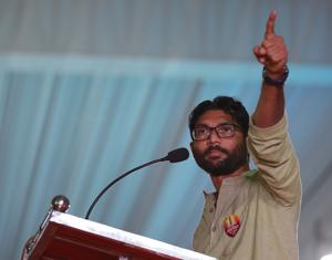 The Congress too, is attempting to build a rival ‘rainbow’ coalition by aligning with a new generation of aggressive and articulate Dalit-Bahujan leaders like Jignesh Mevani while also embracing a Hardik Patel.(HT Photo) The Congress too, is attempting to build a rival ‘rainbow’ coalition by aligning with a new generation of aggressive and articulate Dalit-Bahujan leaders like Jignesh Mevani while also embracing a Hardik Patel.(HT Photo)