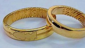 Four to five employees of a businessman from Pali Hill in Bandra are being questioned by the police in connection with the theft of a diamond-studded gold ring worth Rs12 lakh.(HT File/Representational Image) Four to five employees of a businessman from Pali Hill in Bandra are being questioned by the police in connection with the theft of a diamond-studded gold ring worth Rs12 lakh.(HT File/Representational Image)
