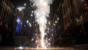 The sale of firecrackers was banned in Delhi in 2017.(HT File Photo) The sale of firecrackers was banned in Delhi in 2017.(HT File Photo)