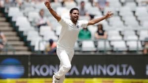 Bhuvneshwar Kumar got rid of Aiden Markram early after South Africa dismissed India for 187 on Day 1 of the third and final Test at the Wanderers Stadium in Johannesburg. Get highlights of India vs South Africa here(AFP) Bhuvneshwar Kumar got rid of Aiden Markram early after South Africa dismissed India for 187 on Day 1 of the third and final Test at the Wanderers Stadium in Johannesburg. Get highlights of India vs South Africa here(AFP)