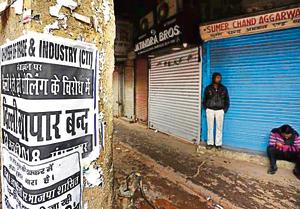 The sealing started in the city on December 22, after the SC appointed monitoring committee started taking against the traders misusing the residential properties for commercial use(Sonu Mehta/HT PHOTO) The sealing started in the city on December 22, after the SC appointed monitoring committee started taking against the traders misusing the residential properties for commercial use(Sonu Mehta/HT PHOTO)