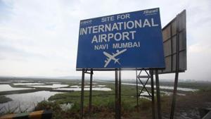 CIDCO officials had earlier said that one of the runways at the new airport would be operational by 2019.(HT Photo) CIDCO officials had earlier said that one of the runways at the new airport would be operational by 2019.(HT Photo)