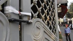 The Confederation of All India Traders (CAIT) had called for a bandh on February 2 and 3 against the sealing drive being conducted by the MCDs.(HT FILE) The Confederation of All India Traders (CAIT) had called for a bandh on February 2 and 3 against the sealing drive being conducted by the MCDs.(HT FILE)