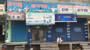 The gym run by Jitendra Yadav at Parthala in Noida.(HT Photo) The gym run by Jitendra Yadav at Parthala in Noida.(HT Photo)