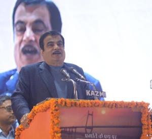 “Uttar Pradesh will get roads worth Rs 2 lakh crore which will last for 250 to 300 years without potholes.”(Sheeraz Rizvi/HT Photo) “Uttar Pradesh will get roads worth Rs 2 lakh crore which will last for 250 to 300 years without potholes.”(Sheeraz Rizvi/HT Photo)
