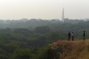 The Supreme Court on Tuesday directed the Rajasthan government to stop illegal mining in a 115.34-hectare area in Aravalli hills within 48 hours.(HT/Photo for representation) The Supreme Court on Tuesday directed the Rajasthan government to stop illegal mining in a 115.34-hectare area in Aravalli hills within 48 hours.(HT/Photo for representation)