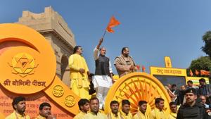 Union home minister Rajnath Singh flags off the Jal Mitti Rath Yatra for Rashtra Raksha Mahayajna at India Gate in New Delhi on Wednesday.(PTI Photo)