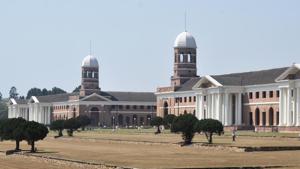The cumulative figure estimated by the municipal corporation is Rs 4.08 crore.(HT PHOTO) The cumulative figure estimated by the municipal corporation is Rs 4.08 crore.(HT PHOTO)