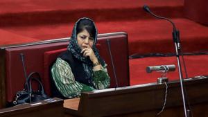 NC spokesperson said Mehbooba Mufti is culpable for this “open loot and plunder” in Jammu and Kashmir.(PTI File Photo) NC spokesperson said Mehbooba Mufti is culpable for this “open loot and plunder” in Jammu and Kashmir.(PTI File Photo)