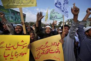 Pakistani students of Islamic seminaries chant slogans during a rally in support of blasphemy laws in Islamabad.(AP/File Photo) Pakistani students of Islamic seminaries chant slogans during a rally in support of blasphemy laws in Islamabad.(AP/File Photo)