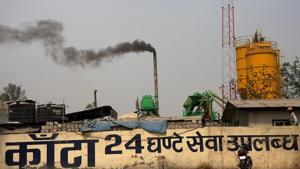 EPCA chairperson Bhure Lal has already written to all four NCR states to make sure that industries either move to gas or set up pollution control equipment for NOx and SOx.(HT Photo) EPCA chairperson Bhure Lal has already written to all four NCR states to make sure that industries either move to gas or set up pollution control equipment for NOx and SOx.(HT Photo)