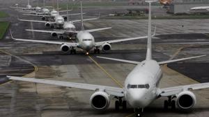 As both main and secondary runways were not available for twenty eight minutes, an initial delay of thirty minutes in flight movements was faced, which had reduced to nearly five minutes till 5pm.(HT FILE) As both main and secondary runways were not available for twenty eight minutes, an initial delay of thirty minutes in flight movements was faced, which had reduced to nearly five minutes till 5pm.(HT FILE)