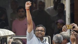 Karti Chidambaram, son of former finance minister P Chidambaram, arrives at Patiala House courts in connection with the INX Media money laundering case, in New Delhi, on Friday.(PTI Photo) Karti Chidambaram, son of former finance minister P Chidambaram, arrives at Patiala House courts in connection with the INX Media money laundering case, in New Delhi, on Friday.(PTI Photo)