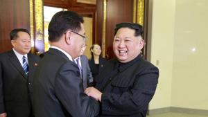 North Korean leader Kim Jong Un (R) meets South Korean national security director Chung Eui-yong in Pyongyang, North Korea.(AP file photo) North Korean leader Kim Jong Un (R) meets South Korean national security director Chung Eui-yong in Pyongyang, North Korea.(AP file photo)