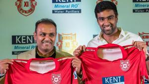Kings XI Punjab mentor Virender Sehwag and captain Ravichandran Ashwin unveil their team jersey for IPL 2018 in New Delhi on Tuesday.(PTI) Kings XI Punjab mentor Virender Sehwag and captain Ravichandran Ashwin unveil their team jersey for IPL 2018 in New Delhi on Tuesday.(PTI)