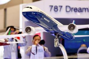 Visitors take pictures of a model of Boeing's 787 Dreamliner during Japan Aerospace 2016 air show in Tokyo October 12, 2016.(Reuters file photo) Visitors take pictures of a model of Boeing's 787 Dreamliner during Japan Aerospace 2016 air show in Tokyo October 12, 2016.(Reuters file photo)