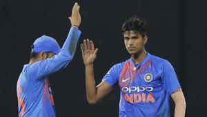 India's Washington Sundar (R) celebrates the the fall of a wicket with skipper Rohit Sharma during their Twenty20 match in the Nidahas Trophy triangular series vs Bangladesh in Colombo, Sri Lanka on March 12, 2018.(AP) India's Washington Sundar (R) celebrates the the fall of a wicket with skipper Rohit Sharma during their Twenty20 match in the Nidahas Trophy triangular series vs Bangladesh in Colombo, Sri Lanka on March 12, 2018.(AP)
