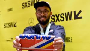 Japanese artist Fuyuki Shimazu travels the globe looking for cardboard to turn into items such as wallets.(REUTERS) Japanese artist Fuyuki Shimazu travels the globe looking for cardboard to turn into items such as wallets.(REUTERS)