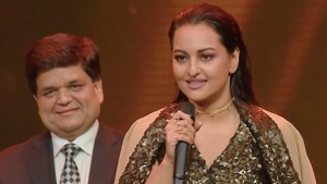 <p>After hosting six successful seasons of Hindustan Times Most Stylish in Delhi and Mumbai, the biggest celebration of style is back in a new avatar. The first edition of Hindustan Times India's Most Stylish took place in the fashion capital Mumbai on 24th January, 2018. The style curator for this larger-than-life award show was none other than Manish Malhotra, the most loved fashion designer in the industry, who choose Court Decadence as the event theme. HT India's Most Stylish Awards was attended by a host of popular personalities like Amitabh Bachchan, Aishwarya Rai Bachchan, Deepika Padukone, Kamal Haasan, Rekha, Sonam Kapoor, Farhan Akhtar, Sanjay Dutt among others.</p>