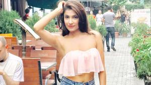 Actor Ishita Raj Sharma played the role of Sunny Singh’s ex girlfriend in Luv Ranjan’s film Sonu Ke Titu Ki Sweety. Actor Ishita Raj Sharma played the role of Sunny Singh’s ex girlfriend in Luv Ranjan’s film Sonu Ke Titu Ki Sweety.