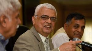 Chief Election Commissioner (CEC) OP Rawat with Election Commissioners Ashok Lavasa and Sunil Arora at a press conference in New Delhi on Tuesday.(PTI) Chief Election Commissioner (CEC) OP Rawat with Election Commissioners Ashok Lavasa and Sunil Arora at a press conference in New Delhi on Tuesday.(PTI)