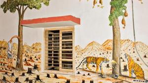 Wildlife art paintings at the Sawai Madhopur railway station in Rajasthan.(HT File Photo) Wildlife art paintings at the Sawai Madhopur railway station in Rajasthan.(HT File Photo)