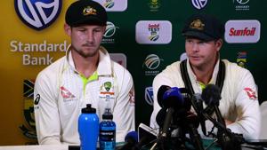 Australia captain Steve Smith and teammate Cameron Bancroft sensationally admitted to ball tampering during the third Test against South Africa.(AFP)