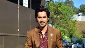 Varun Dhawan is currently in Delhi to shoot for Anushka Sharma’s Sui Dhaaga.(IANS) Varun Dhawan is currently in Delhi to shoot for Anushka Sharma’s Sui Dhaaga.(IANS)