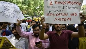 Students protest at Janatar Mantar on Thursday against the CBSE move to re-order examinations of the Class 10 Mathematics and Class 12 Economics papers.(Anushree Fadnavis / HT) Students protest at Janatar Mantar on Thursday against the CBSE move to re-order examinations of the Class 10 Mathematics and Class 12 Economics papers.(Anushree Fadnavis / HT)