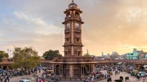 Victorian clock tower in Jodhpur, Rajasthan. India’s Legal Metrology Act, 2009, which provides for enforcement of standards of weights and measures and regulates trade based on these measures, does not recognise IST as the legal time of the country.(Getty Images) Victorian clock tower in Jodhpur, Rajasthan. India’s Legal Metrology Act, 2009, which provides for enforcement of standards of weights and measures and regulates trade based on these measures, does not recognise IST as the legal time of the country.(Getty Images)