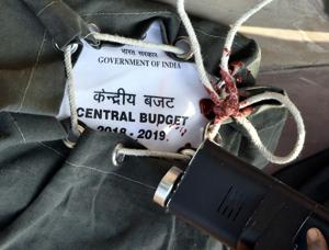 The Union budget has created a mini-industry of commentators (this columnist included) and TV talking heads who routinely scrutinise every detail of the budget days after it is presented. State governments expenditure is significantly larger (and growing) than the Centre’s. It is state’s that are in charge of spending and implementing schemes, which affect our everyday lives. And any meaningful commentary and discussion on budgets must necessarily focus on state budgets.(Sonu Mehta/HT PHOTO) The Union budget has created a mini-industry of commentators (this columnist included) and TV talking heads who routinely scrutinise every detail of the budget days after it is presented. State governments expenditure is significantly larger (and growing) than the Centre’s. It is state’s that are in charge of spending and implementing schemes, which affect our everyday lives. And any meaningful commentary and discussion on budgets must necessarily focus on state budgets.(Sonu Mehta/HT PHOTO)